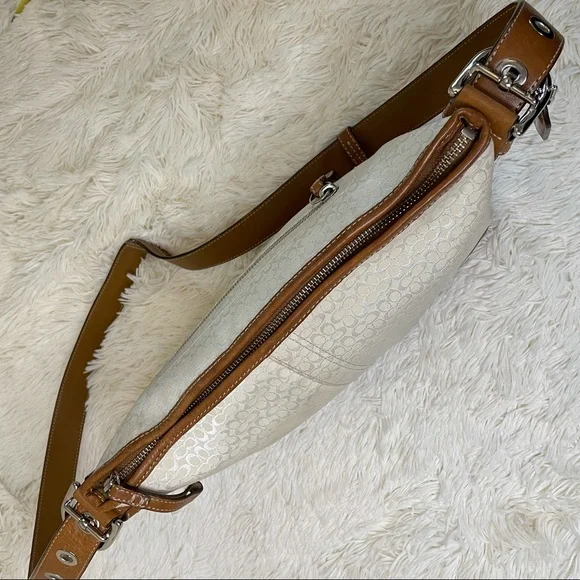 Coach Handbag Shoulder Signature Mini Duffle Ivory leather Brown purse. - Picture 6 of 17